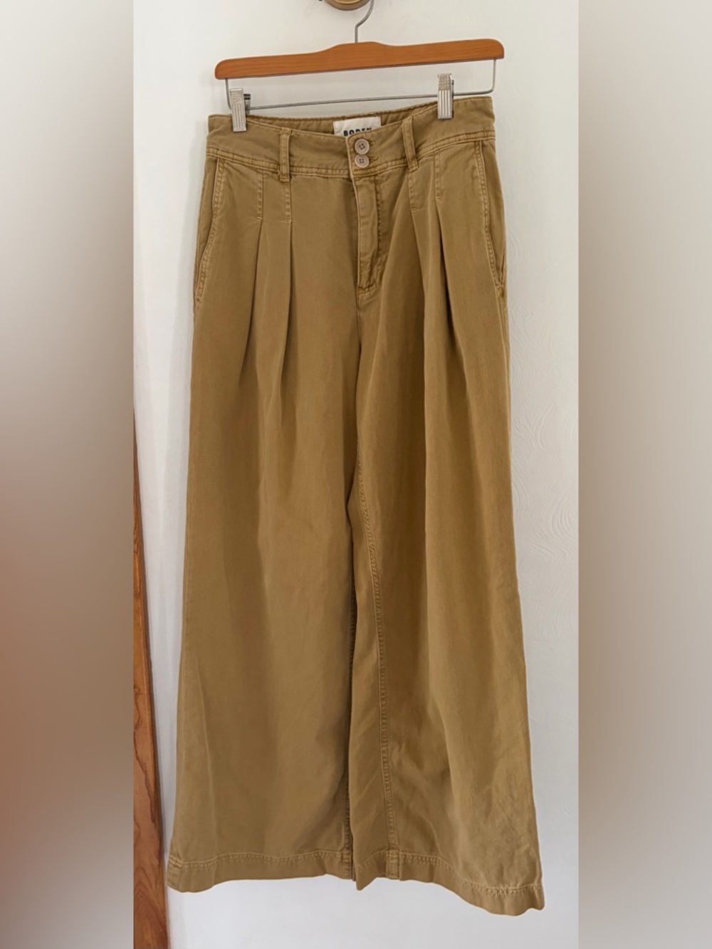 Boden Brompton Wide Leg Pleated Pants in Khaki